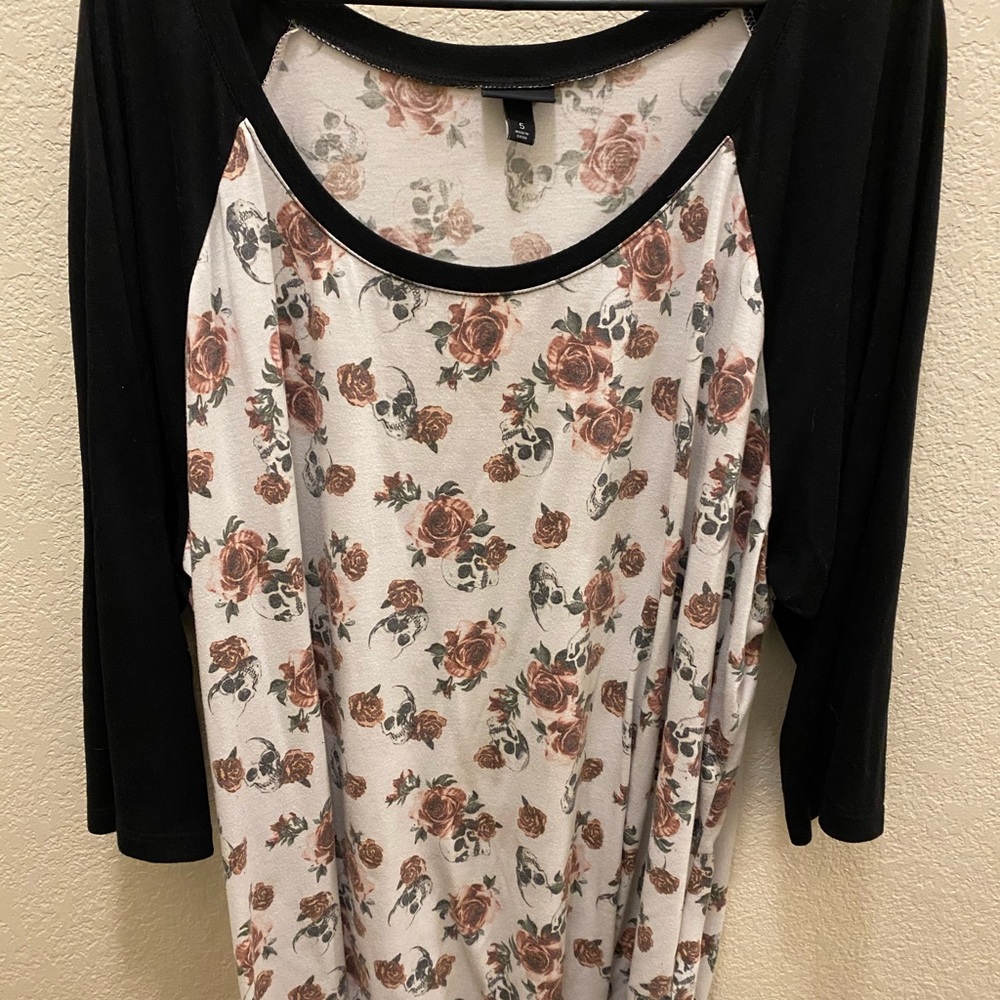 Torrid skull shirt